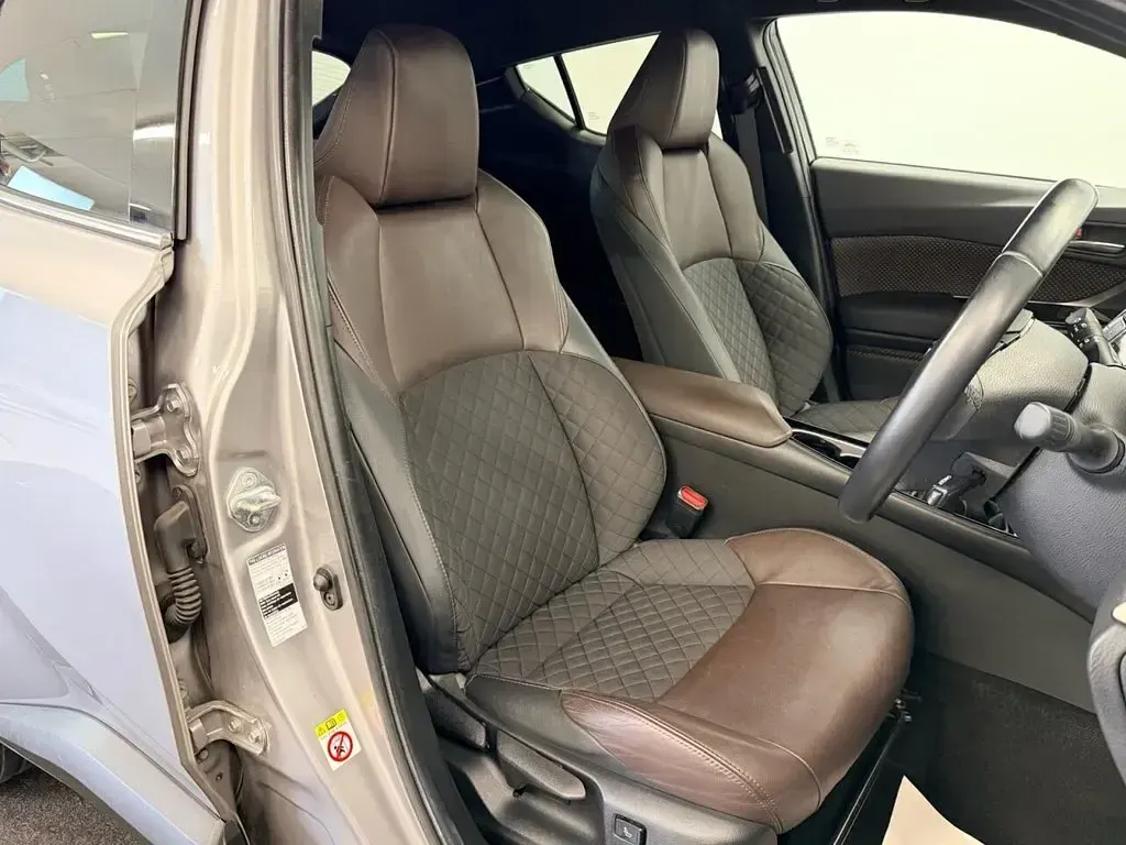 Used Toyota C-HR 115 HP (84 kW) 2018 Grey SUV