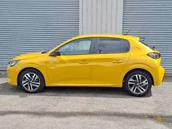 Used Peugeot 208 Active+ 100 HP (73 kW) 2023 Yellow Hatchback
