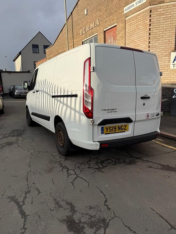 Used Ford Transit Custom Trend 130 HP (95 kW) 2019 White Van