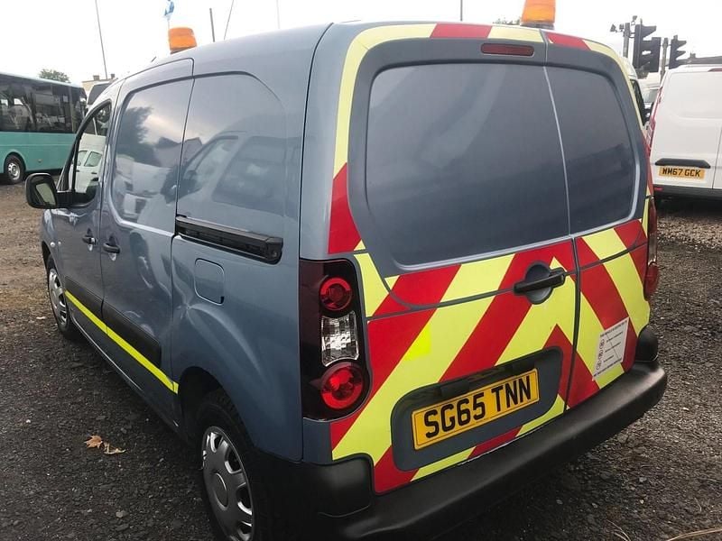 Used Peugeot Partner 2015 White MPV