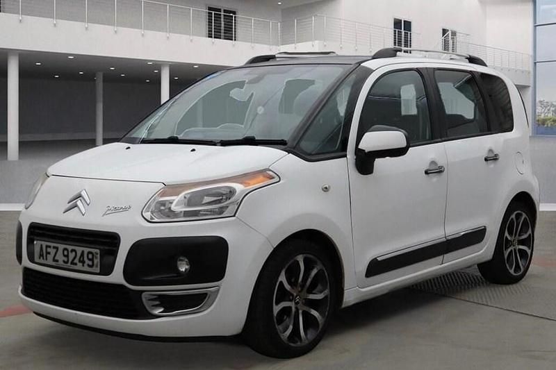 White Used 2010 Citroën C3 Picasso Exclusive MPV | £1,995 (Good price) - Image 1/1