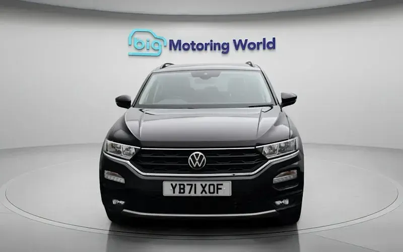 Used VW T-Roc Active 150 HP (110 kW) 2021 Black SUV