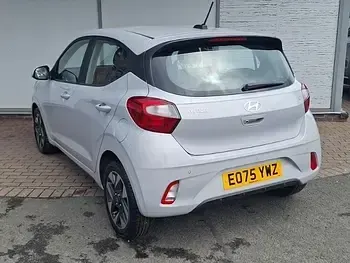 Used Hyundai i10 Advanced 63 HP (46 kW) 2025 Grey Hatchback