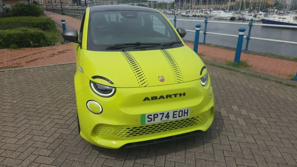 Used Abarth 500e 114 kW (155 HP) 2024 Green Hatchback