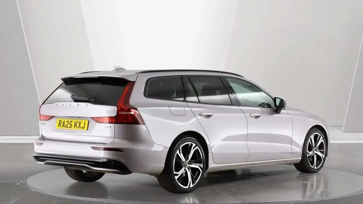 Used Volvo V60 Ultra 194 HP (142 kW) 2026 Estate