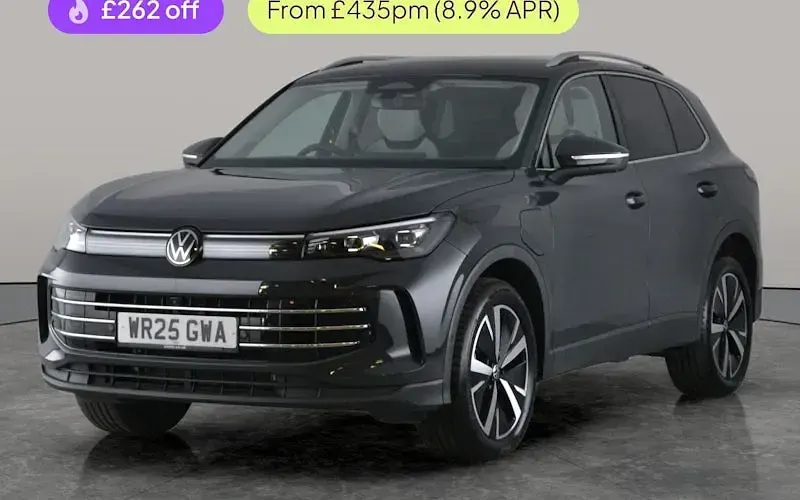 Usado VW Tiguan Elegance 204 HP (150 kW) 2025 Cinzento SUV