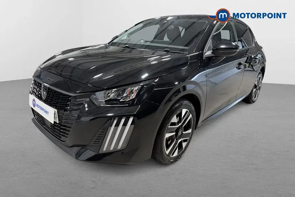 Używany Peugeot 208 Allure 101 KM (74 kW) 2025 Czarny Hatchback