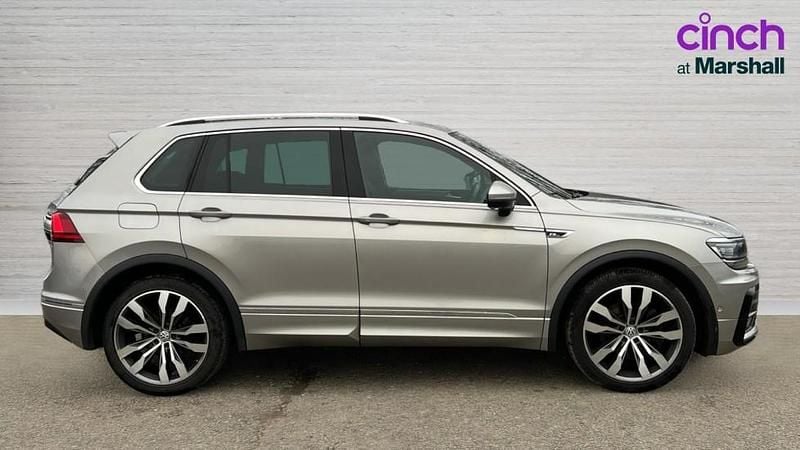 Used VW Tiguan R-line 180 HP (132 kW) 2018 Silver SUV