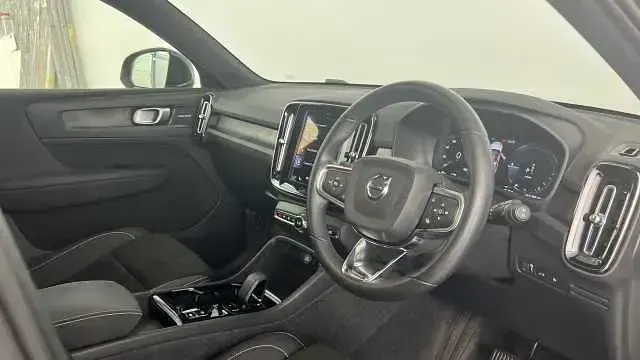 Used Volvo XC40 Ultimate 262 HP (192 kW) 2023 Black SUV