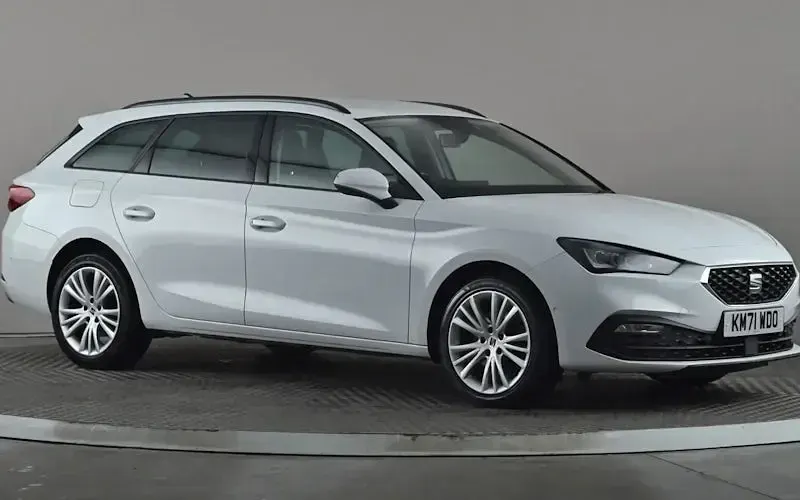 Käytetty Seat Leon SE Dynamic 116 HP (85 kW) 2022 Farmari