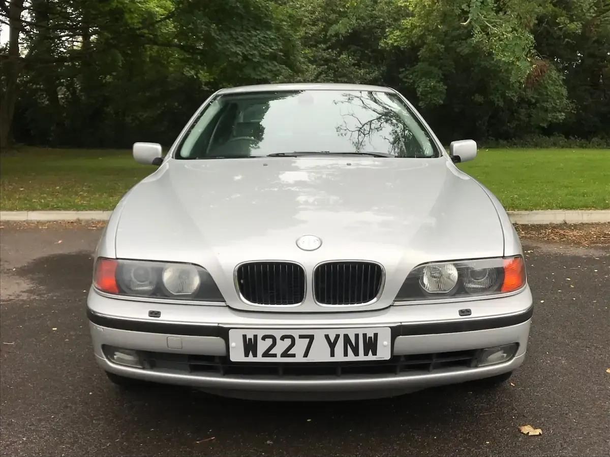 Used BMW 528 Comfort Edition 2000 Silver Sedan