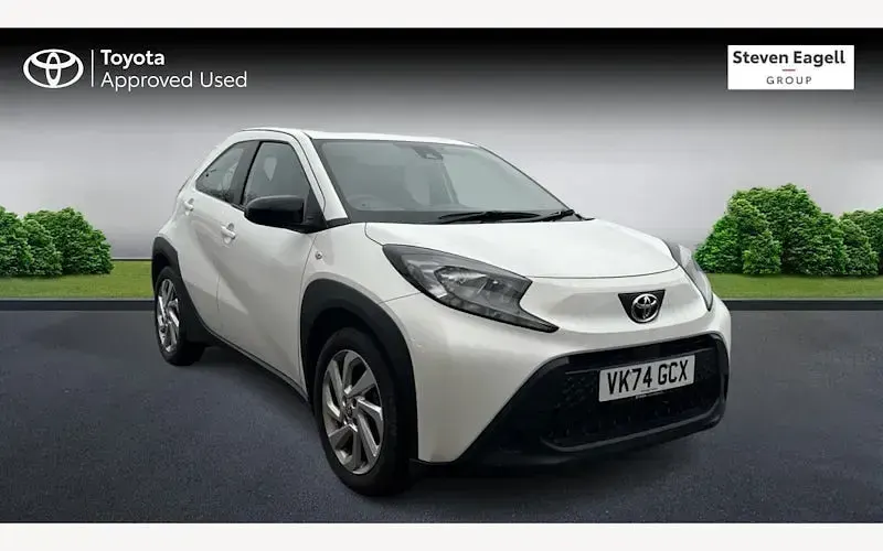 Used Toyota Aygo X PURE 72 HP (52 kW) 2025 SUV