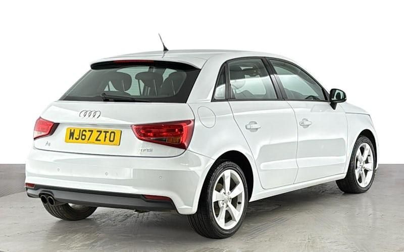 Used Audi A1 Sportback Sport 125 HP (91 kW) 2017 White Hatchback