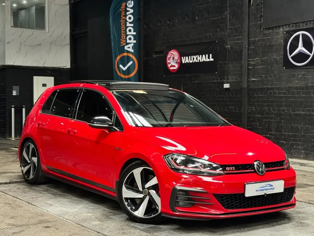 Używany VW Golf VII GTI 2017 Czerwony Hatchback