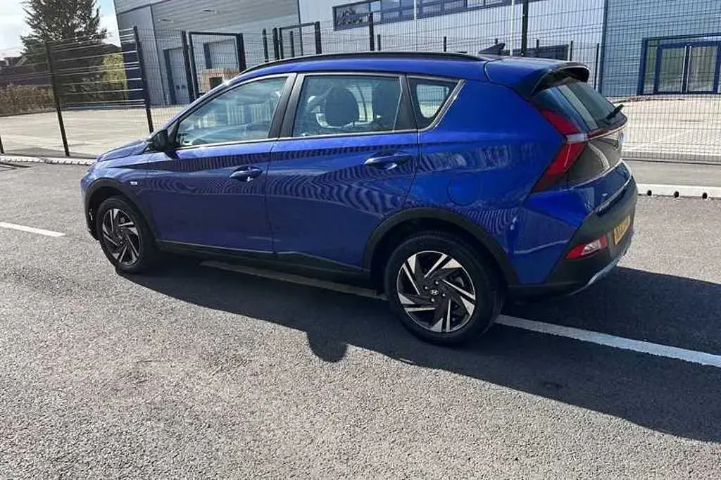 Used Hyundai Bayon SE 100 HP (73 kW) 2023 Blue SUV