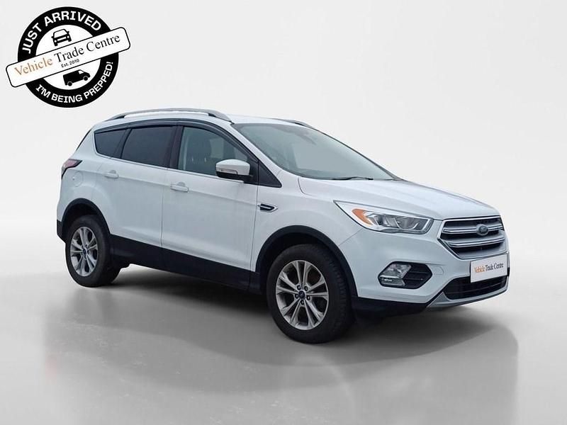 Used Ford Kuga Titanium 120 HP (88 kW) 2017 White SUV