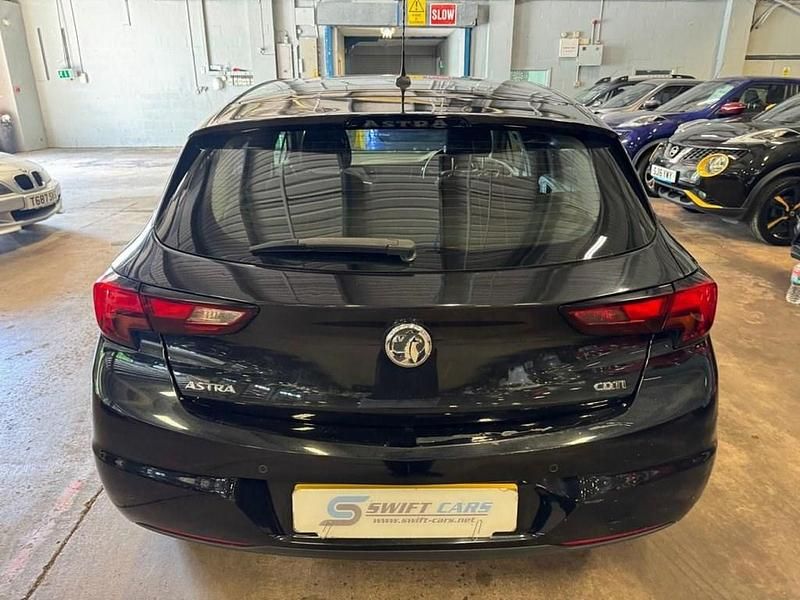 Used Vauxhall Astra Design Edition 110 HP (80 kW) 2015 Black Hatchback
