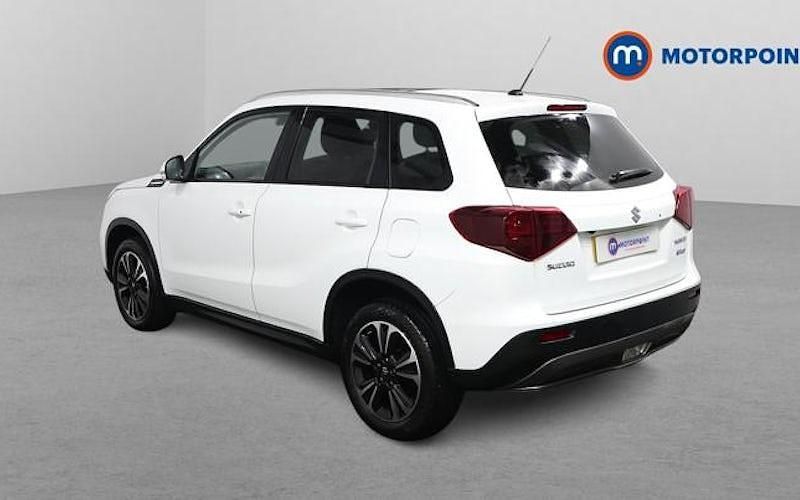 Second-hand Suzuki Vitara SZ5 129 CP (94 kW) 2023 Alb SUV