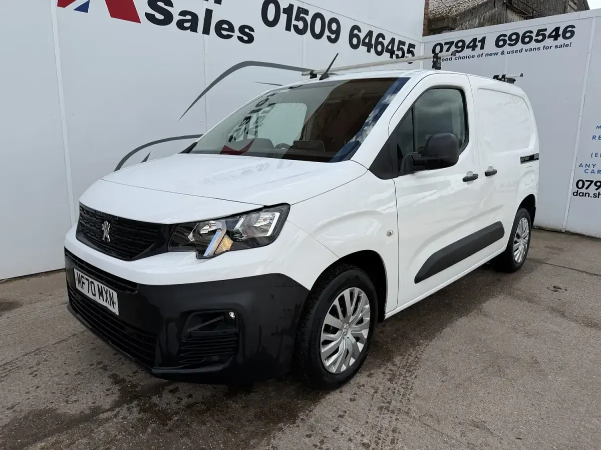 Used Peugeot Partner 131 HP (96 kW) 2020 White MPV