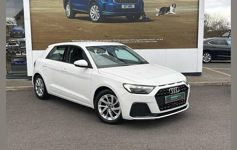 Used Audi A1 Sport 108 HP (79 kW) 2021 White SUV