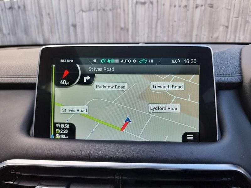 Used MG HS Exclusive 162 HP (119 kW) 2022 White SUV