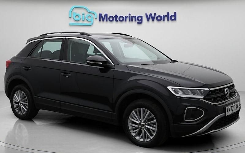 Used 2024 VW T-Roc Life SUV | £16,507 (Good price) - Image 1/4