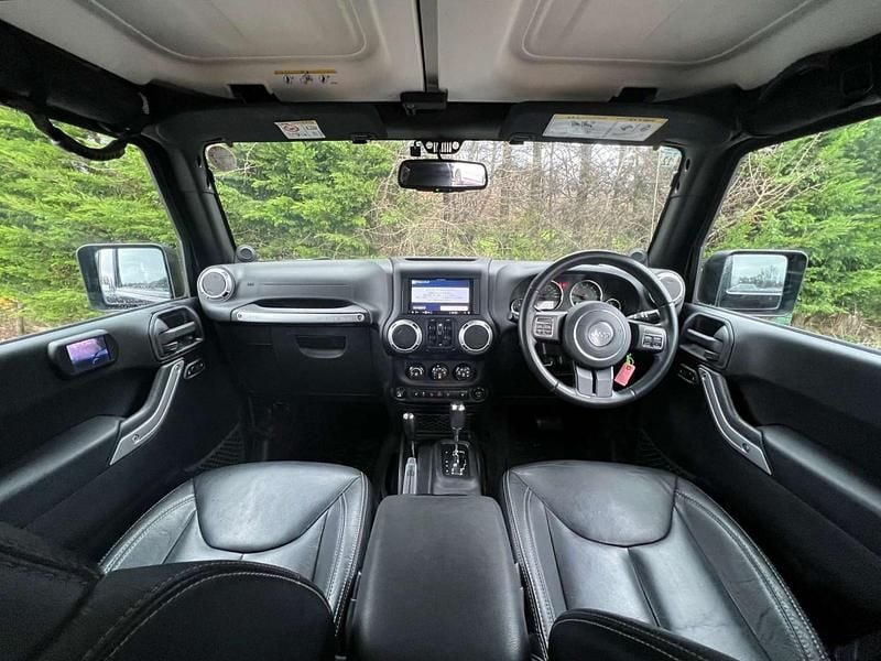 Used Jeep Wrangler Sahara 285 HP (209 kW) 2014 Black SUV