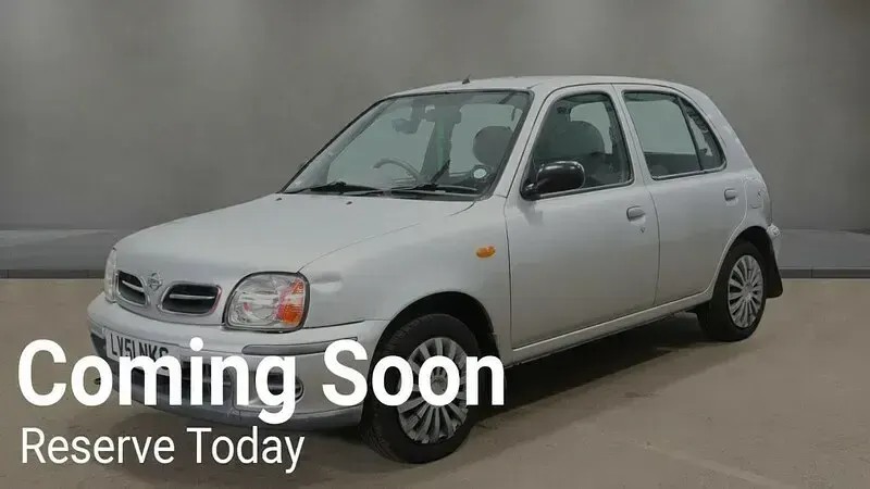 Usado Nissan Micra S 60 HP (44 kW) 2001 Prateado Citadino