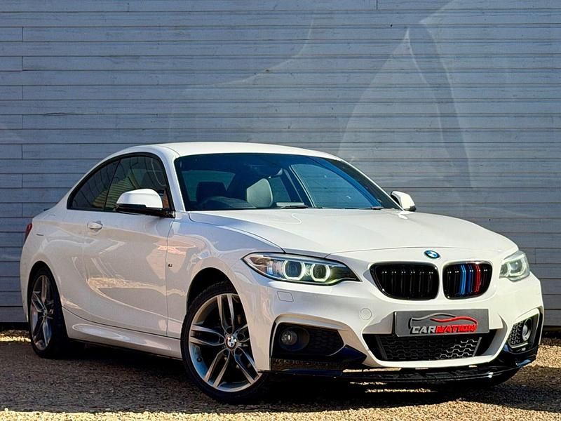 White Used 2016 BMW 218 M Sport Coupe | £8,495 (Fair price) - Image 1/4