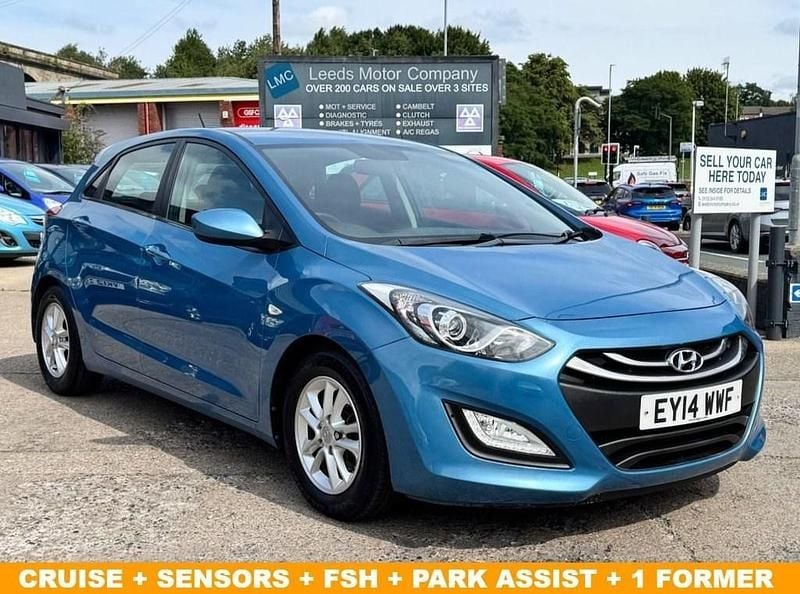 Blue Used 2014 Hyundai i30 Active Hatchback | £5,995 (Fair price) - Image 1/4
