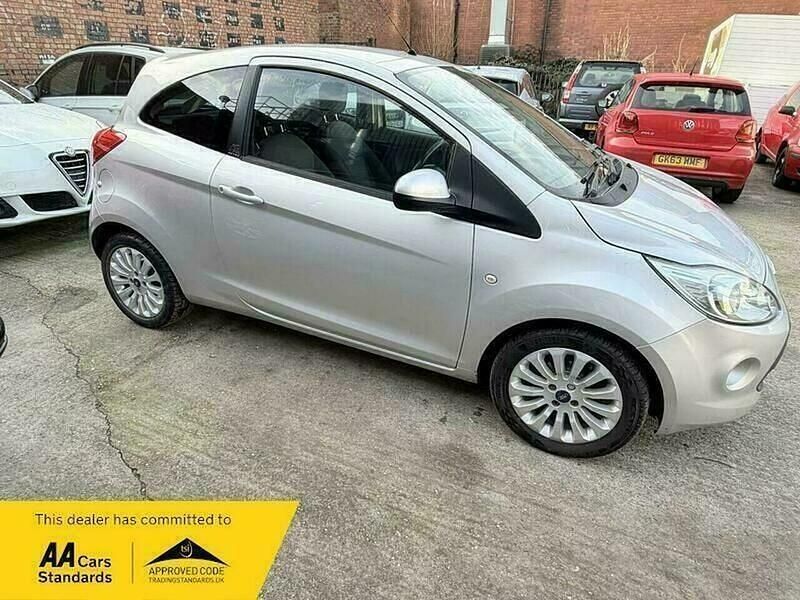 Used Ford Ka Zetec 69 HP (50 kW) 2015 Silver Hatchback
