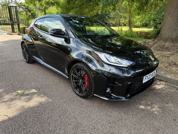 Black Used 2022 Toyota Yaris Hatchback | £28,476 (Good price) - Image 1/1