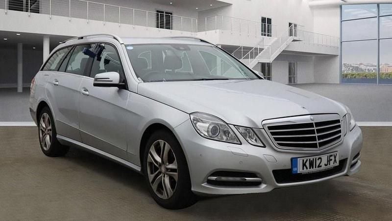 Used Mercedes E220 Avantgarde 170 HP (125 kW) 2012 Silver Estate