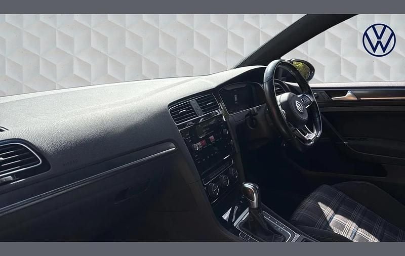 Used VW Golf VIII GTE 200 HP (147 kW) 2020 Blue Hatchback