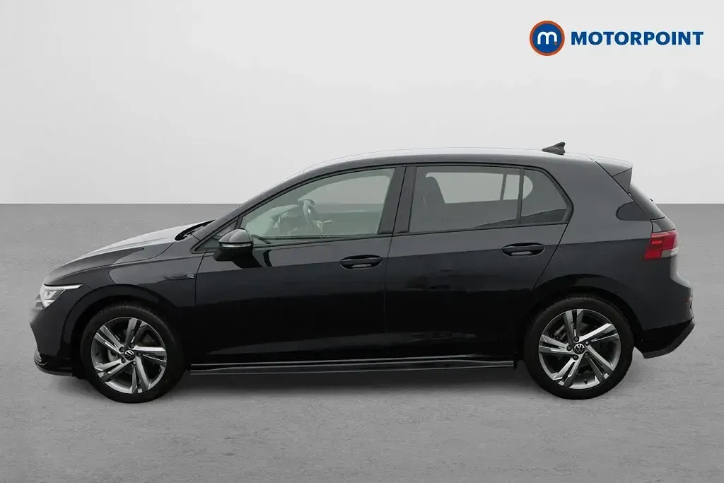 Used VW Golf VIII R-line 131 HP (96 kW) 2023 Black Hatchback