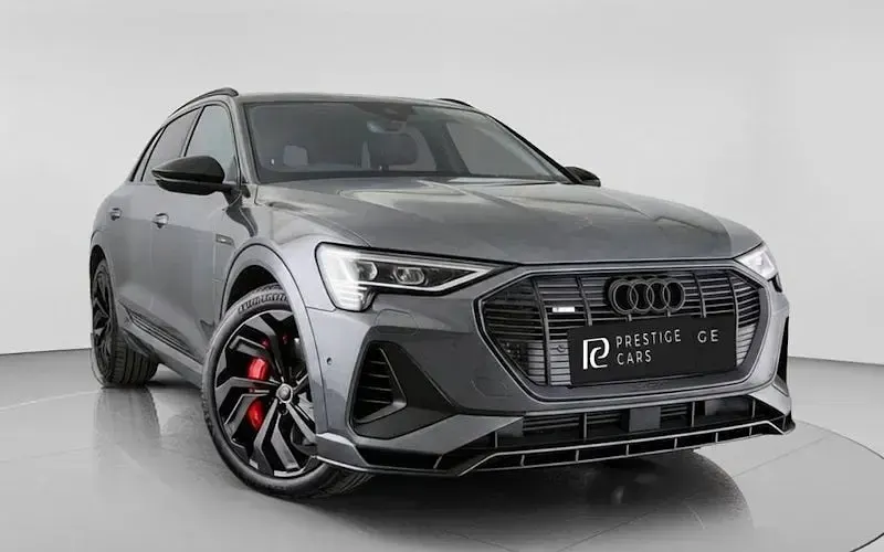 Usado Audi e-tron Black Edition 300 kW (408 CV) 2022 SUV