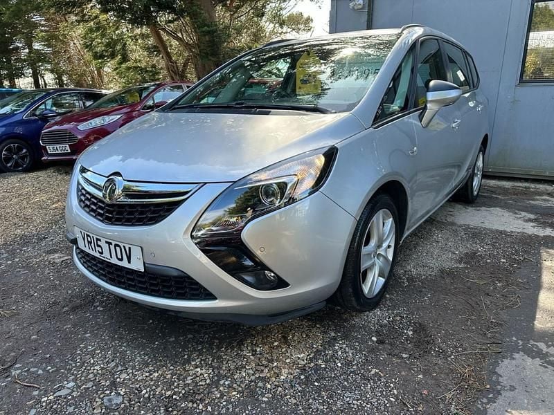 Used Vauxhall Zafira 140 HP (102 kW) 2015 Silver MPV