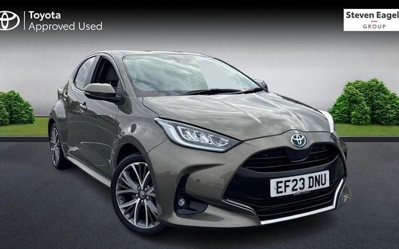 Used 2025 Toyota Yaris Hybrid Hatchback | £20,457 (Fair price) - Image 1/3