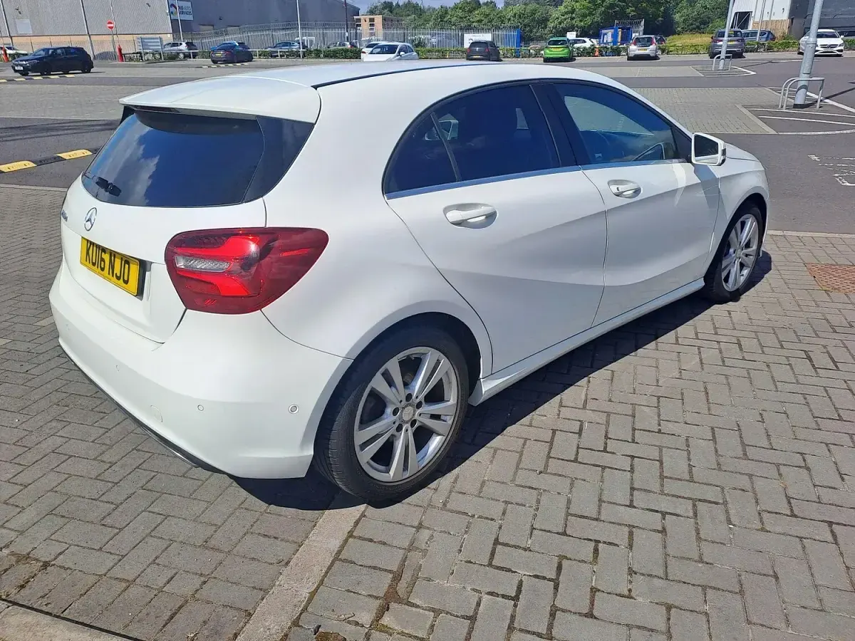 Used Mercedes A200 Premium 136 HP (100 kW) 2016 White Hatchback