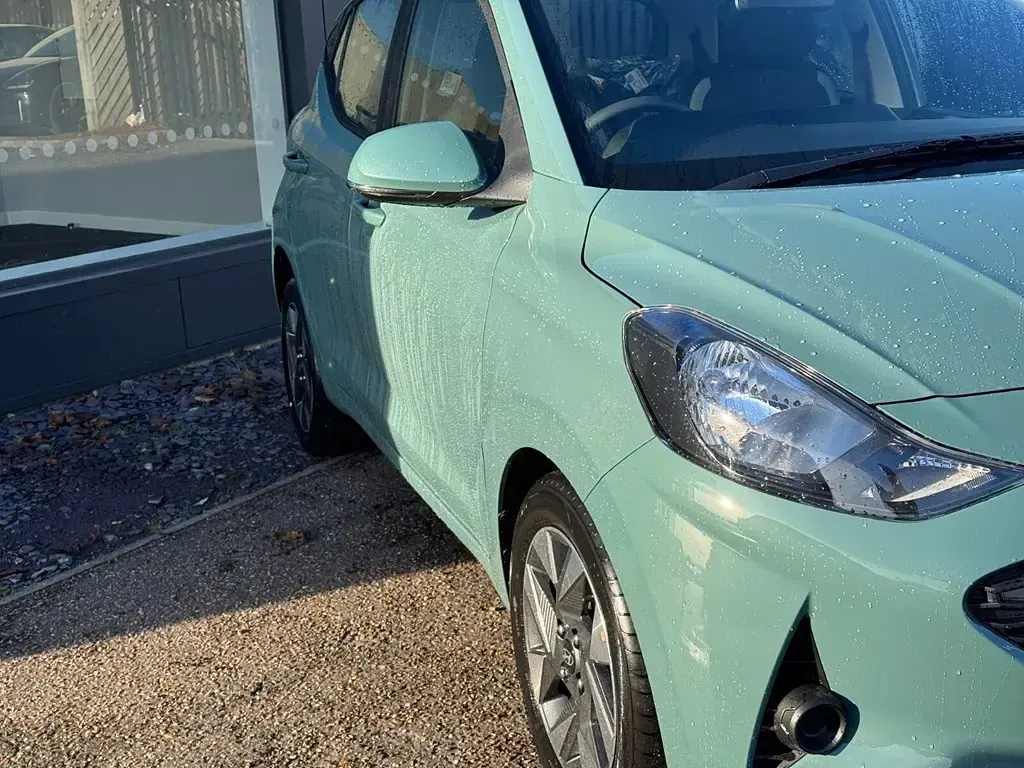 New Hyundai i10 Advanced 61 HP (44 kW) 2026 Green Hatchback