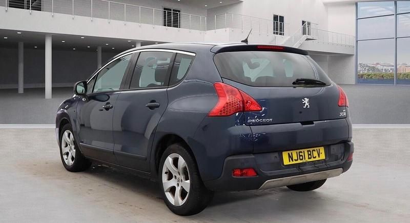 Used Peugeot 3008 S 2011 Blue Estate