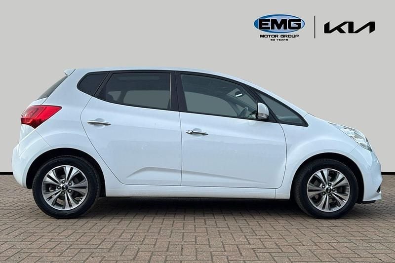 Used Kia Venga 123 HP (90 kW) 2019 White Hatchback