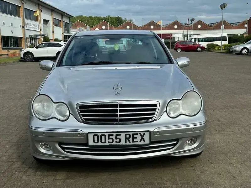 Used Mercedes C200 Avantgarde 2005 Silver Sedan