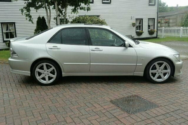 Used 2002 Lexus IS300 Sedan | £2,695 - Image 1/4
