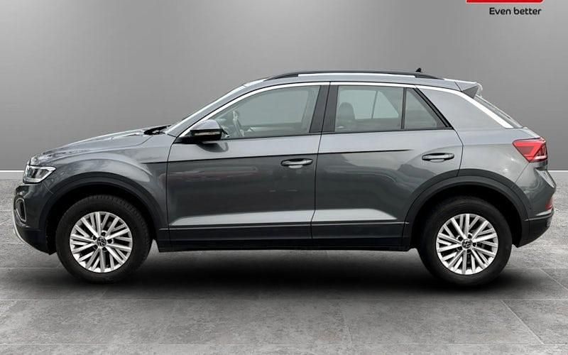 Usado VW T-Roc Life 150 HP (110 kW) 2025 SUV