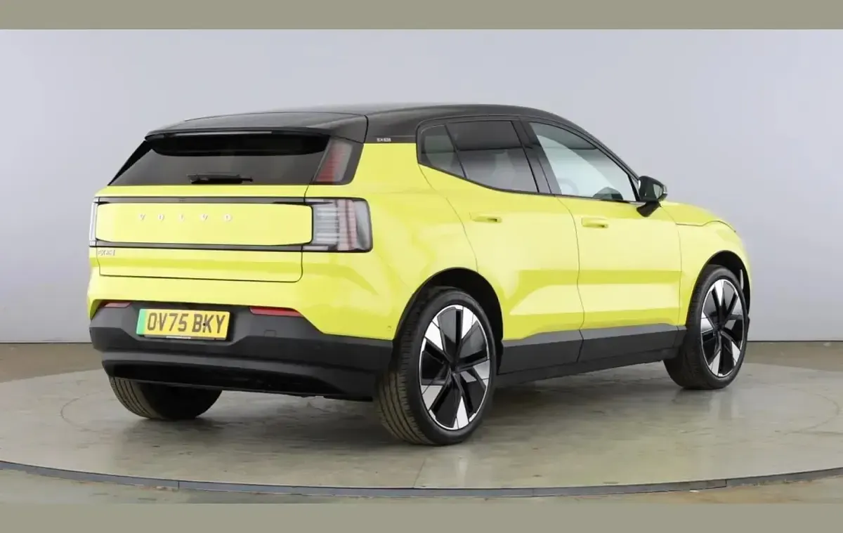 Used Volvo EX30 Ultra 200 kW (272 HP) 2025 Yellow SUV