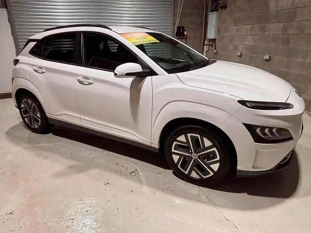 Used Hyundai Kona Premium 150 kW (204 HP) 2021 White SUV