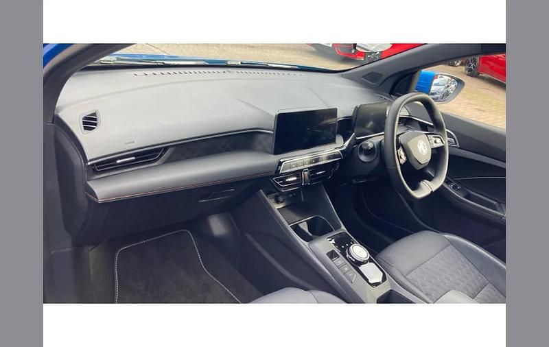 Used MG MG3 Trophy 194 HP (142 kW) 2024 Blue Hatchback