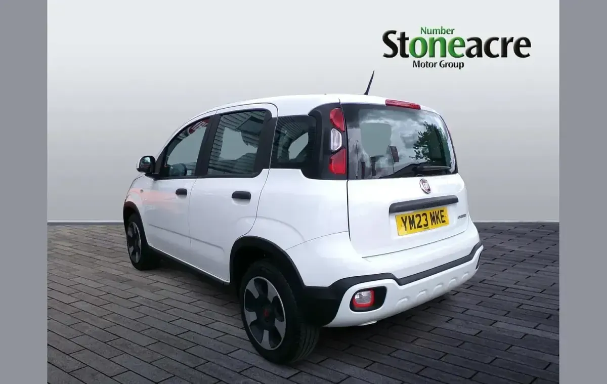 Used Fiat Panda Cross Cross 70 HP (51 kW) 2023 White Hatchback