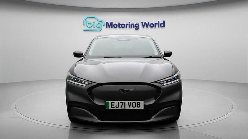 Used Ford Mustang Mach-E Standard Range 197 kW (269 HP) 2021 SUV